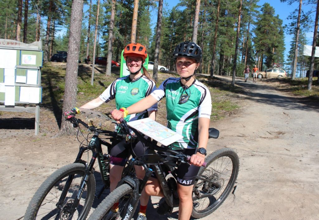 Muun muassa Päivi Hautamäki ja Noora Mielonen voittivat pronssia. Kuva: Johanna Perkkalainen